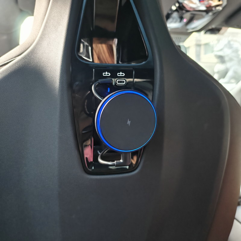 Pengisi Daya Nirkabel Mobil un - Bmw Accessories Tablet Holder ulasan dan harga